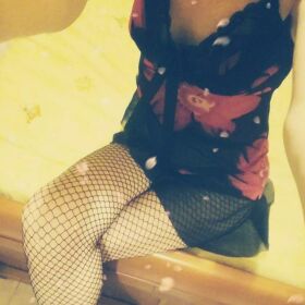 Sweety Saray española - English speaker