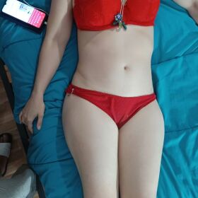 Rubí Española e Implicada nueva en Malaga