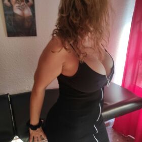 TANIA 50 AÑOS EN CALLE TOTANA DISCRETA 