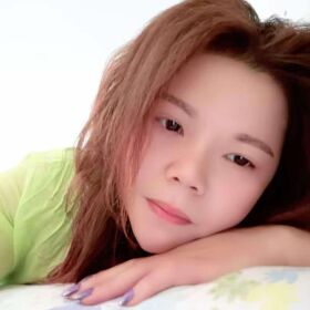 Asian girl LILI date invitation